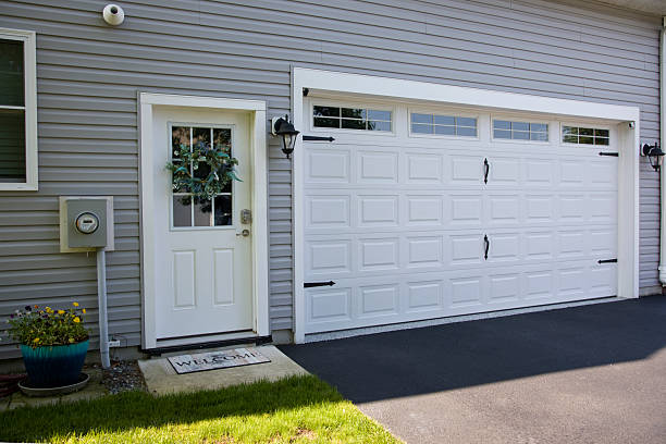 24/7 Emergency Garage Door Panel Replacement experts in Silver City, NM